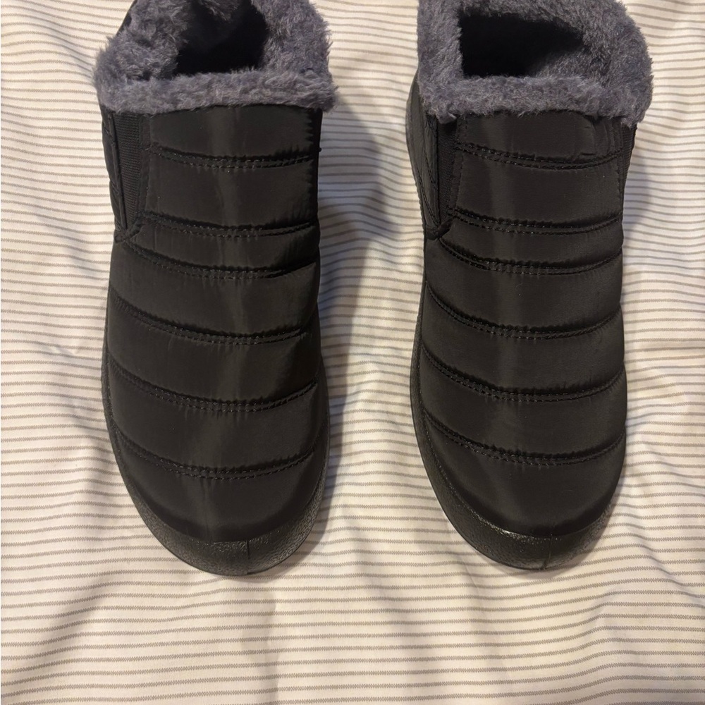 Black Quilted Slip-On Shoes with Faux Fur Lining